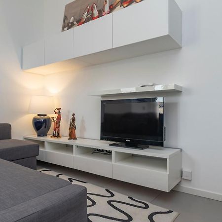 Cosy 1 Bed Flat With Terrace Leilighet Milano Eksteriør bilde