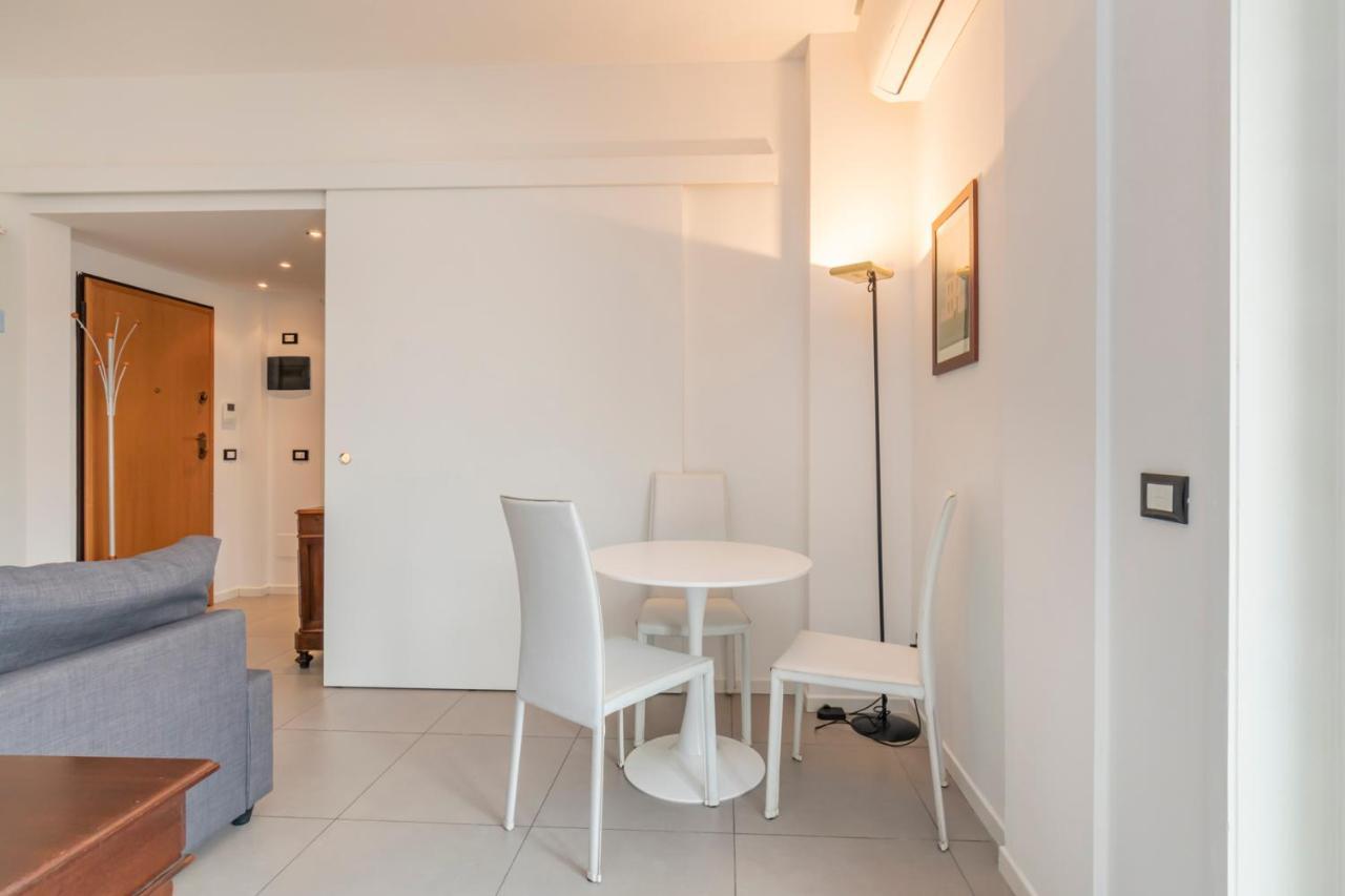 Cosy 1 Bed Flat With Terrace Leilighet Milano Eksteriør bilde