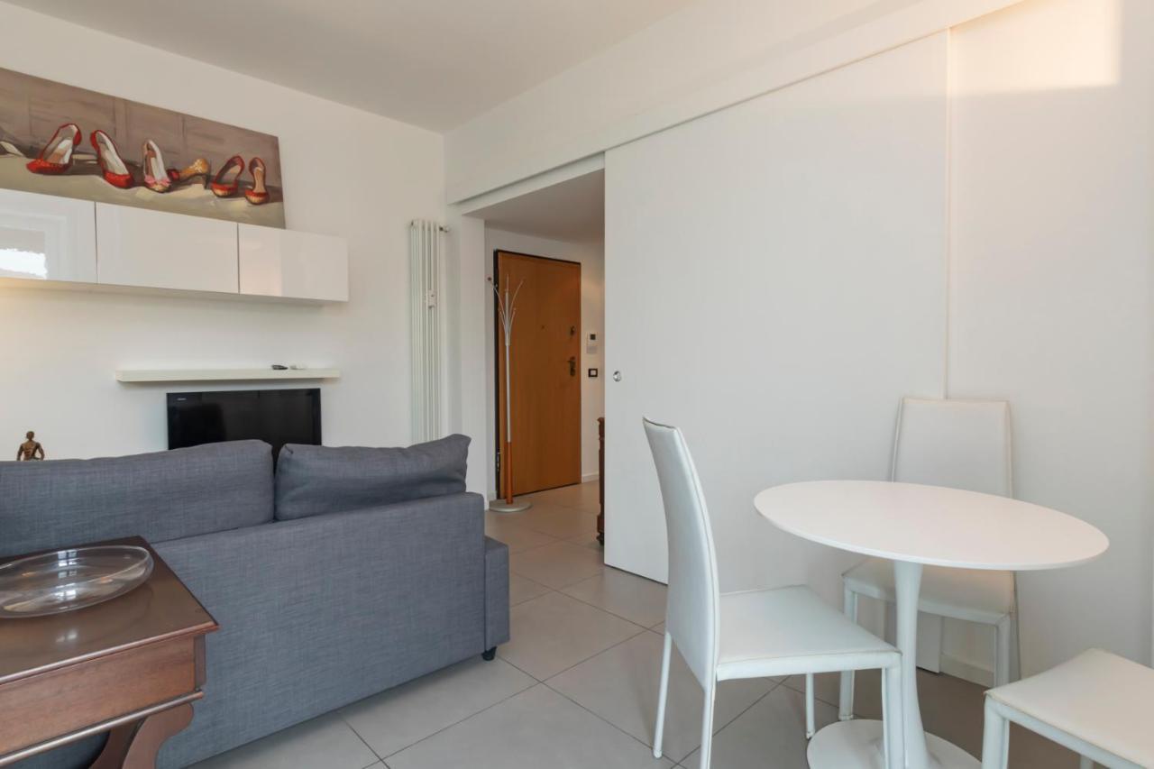 Cosy 1 Bed Flat With Terrace Leilighet Milano Eksteriør bilde