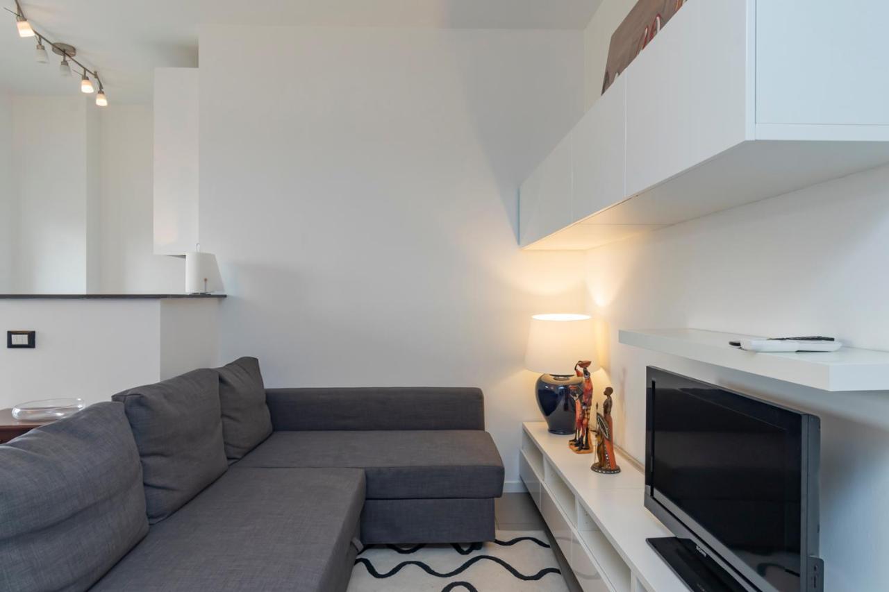 Cosy 1 Bed Flat With Terrace Leilighet Milano Eksteriør bilde